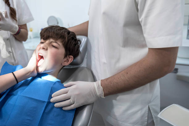 Best Emergency Tooth Extraction in Land O Lakes, FL
